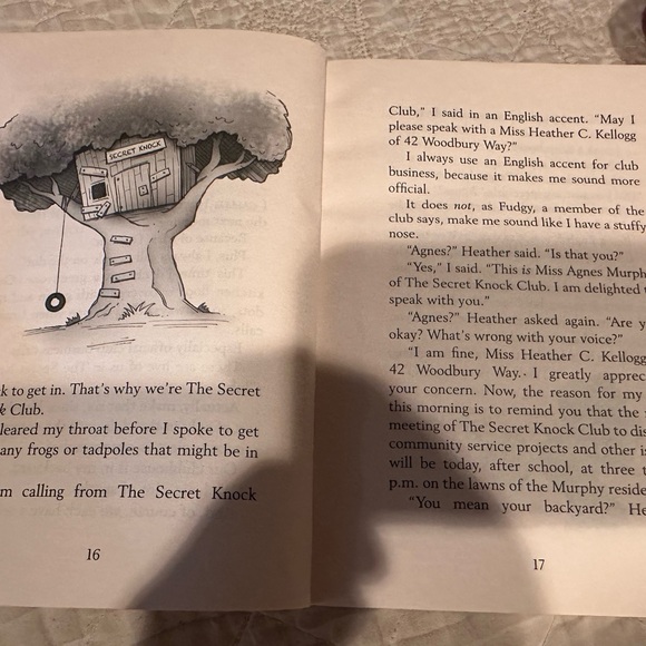 The secret knock club- the Dino-mite dog show - Picture 4 of 8